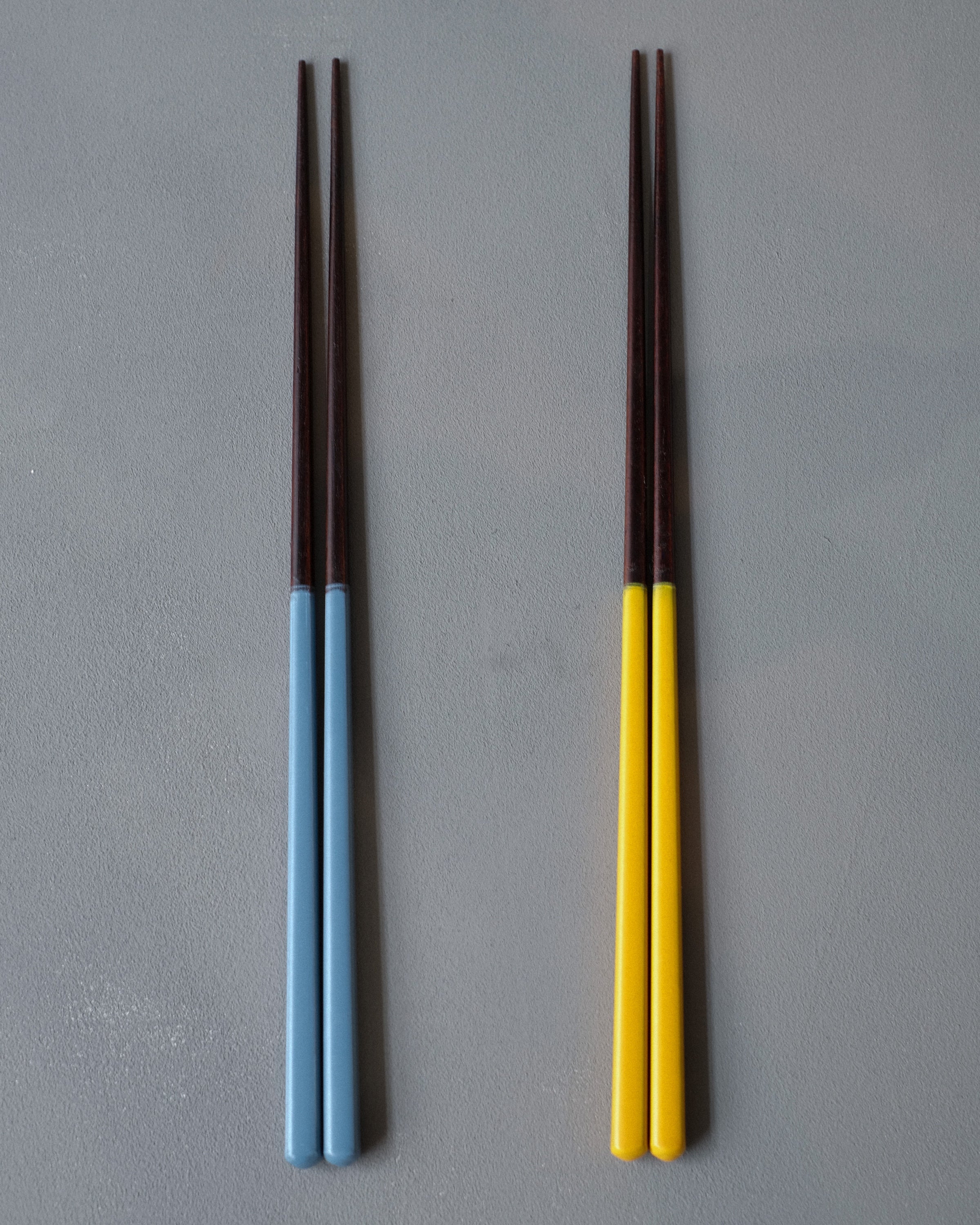Limitiertes Hashi-Set mit handgefertigten Keramikhaltern by THE DORF x Jimu Kobayashi
